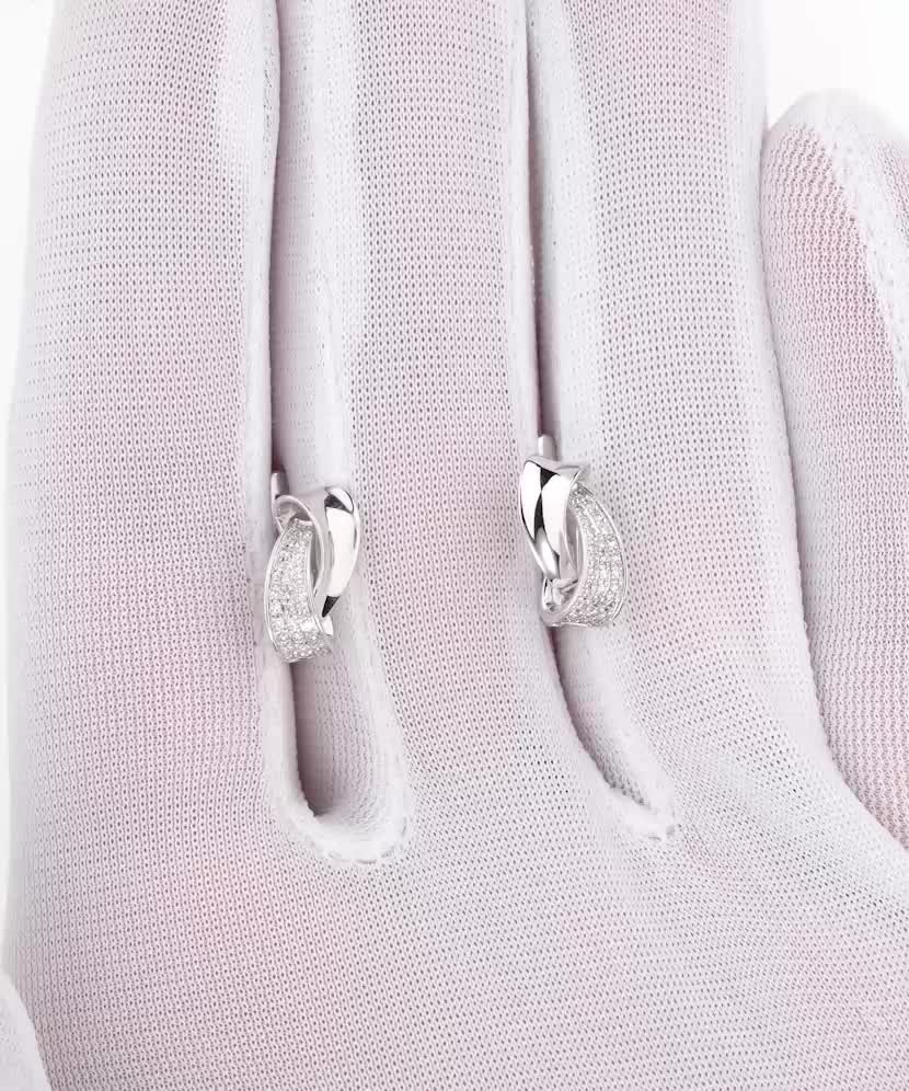 Серьги из белого золота с бриллиантами