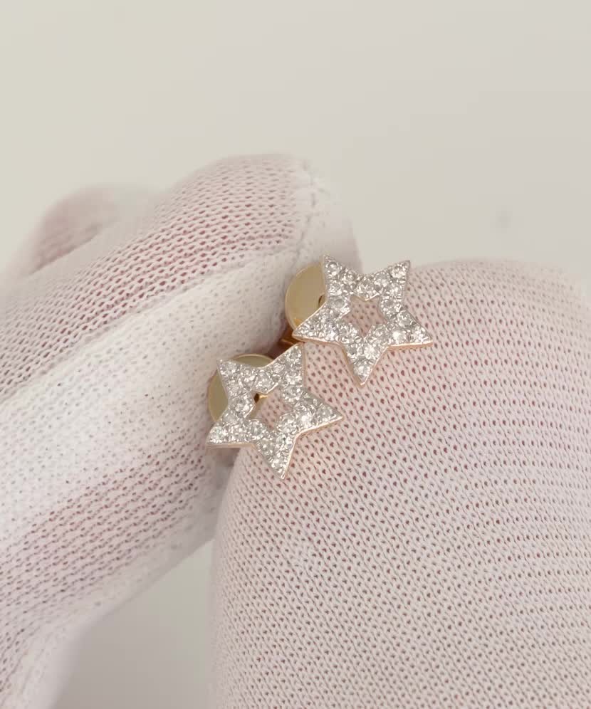 Серьги из золота с бриллиантами Серьги из золота с бриллиантами