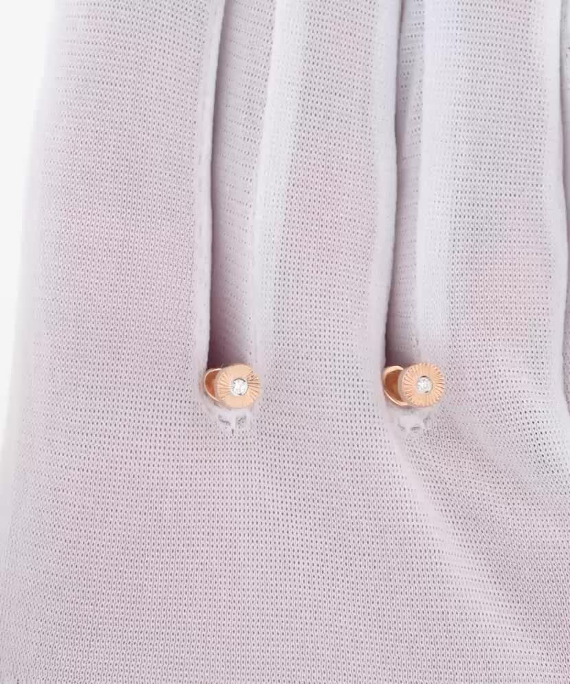 Gold earrings with diamonds Gold earrings with diamonds