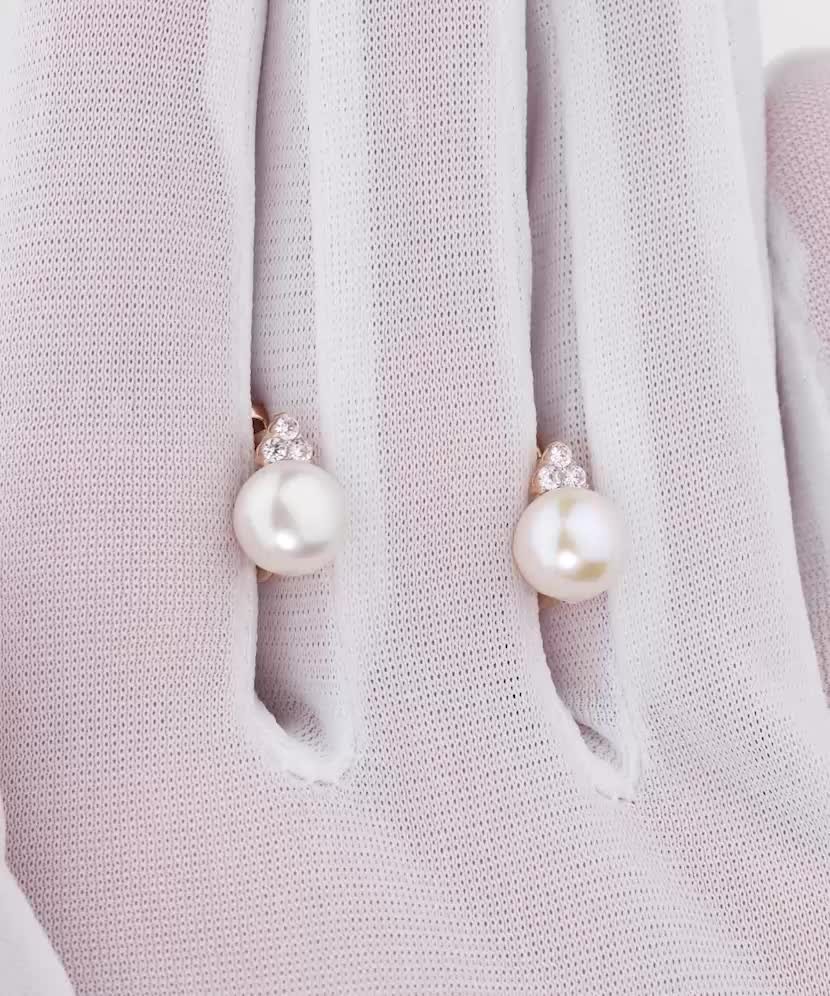 Золотые серьги с жемчугом и цирконами