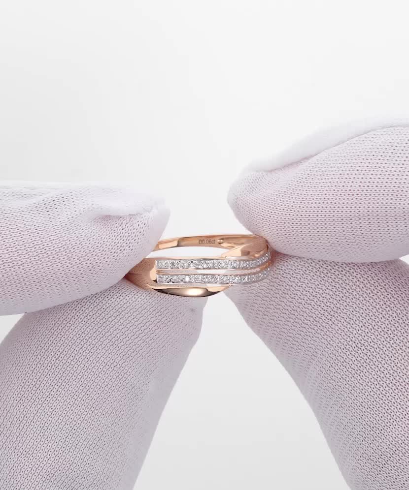 Gold ring with diamonds Gold ring with diamonds