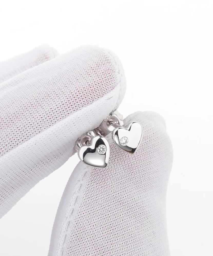 Серьги из белого золота с бриллиантами