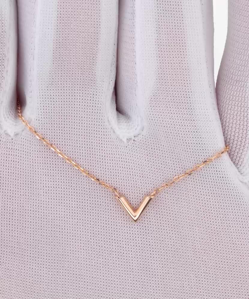 Золотая цепочка с подвеской