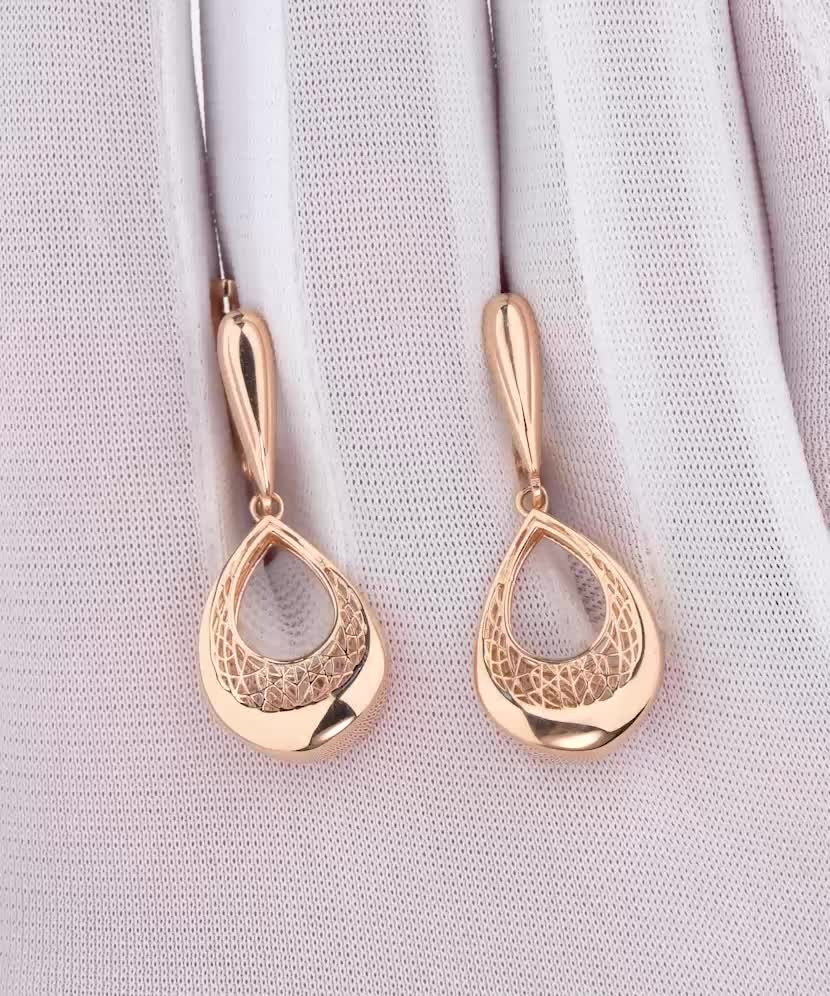 Золотые серьги