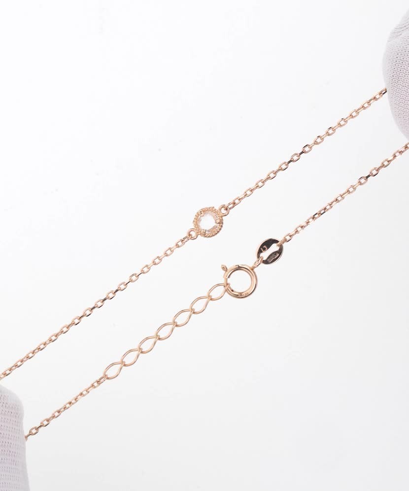 Золотой браслет с цирконом