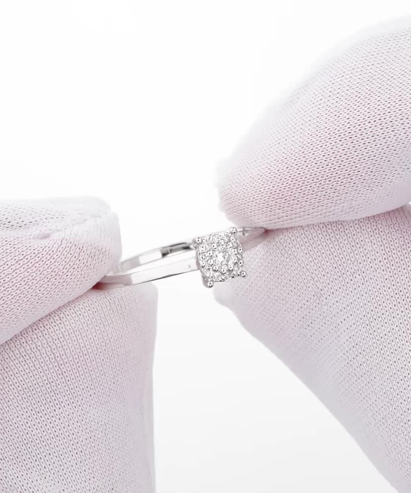 Кольцо из белого золота с бриллиантами