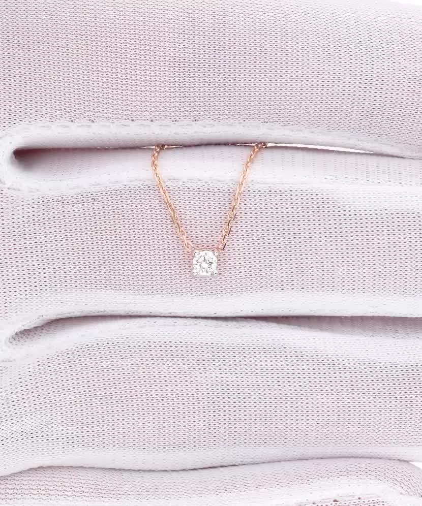 Золотая цепочка с бриллиантовым подвеской