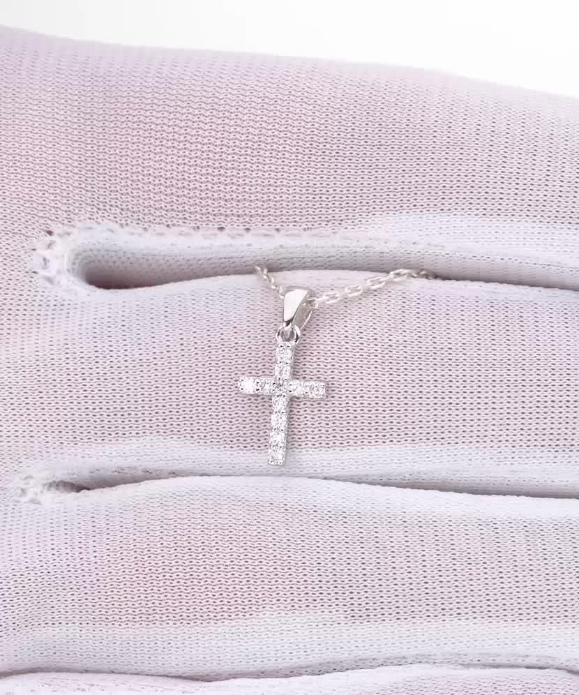 Подвеска из белого золота с бриллиантом "крест"