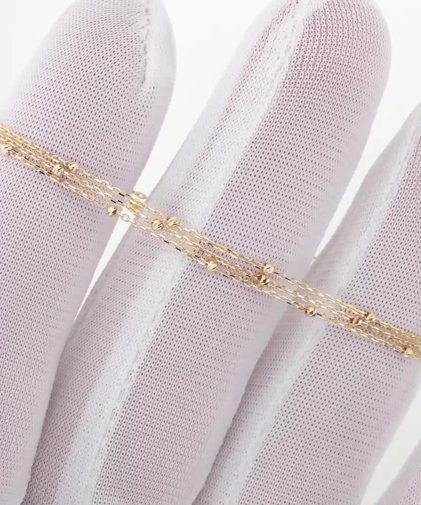 Yellow gold chain