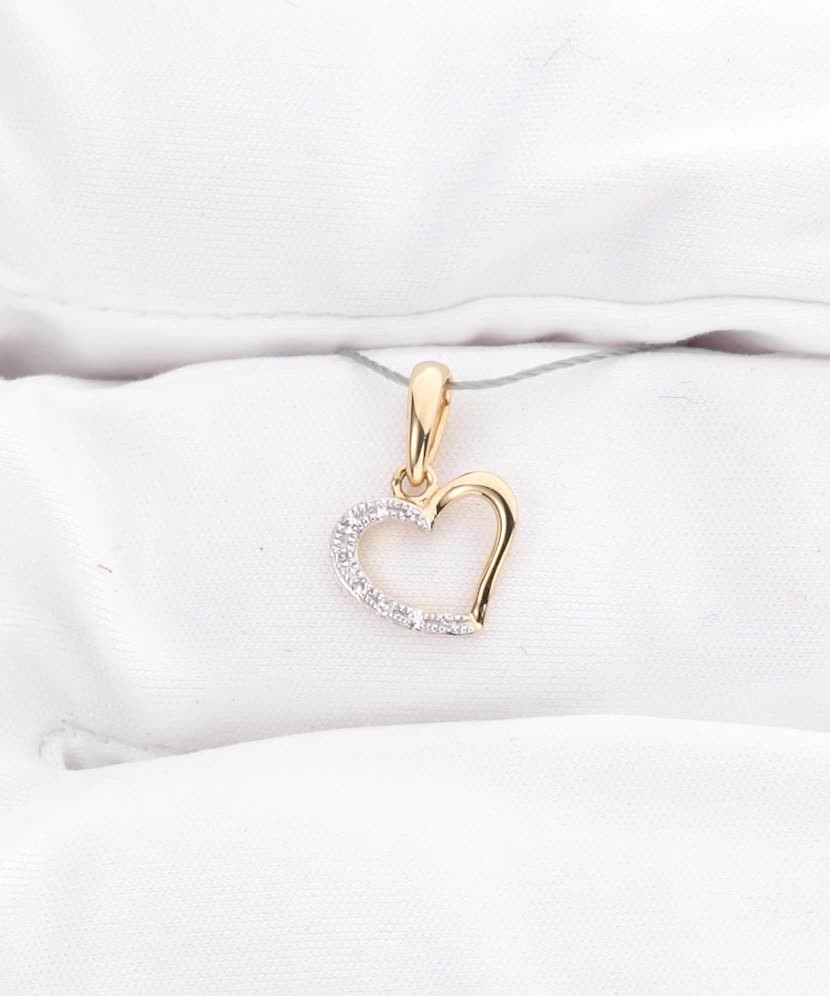 Yellow Gold pendant with diamonds