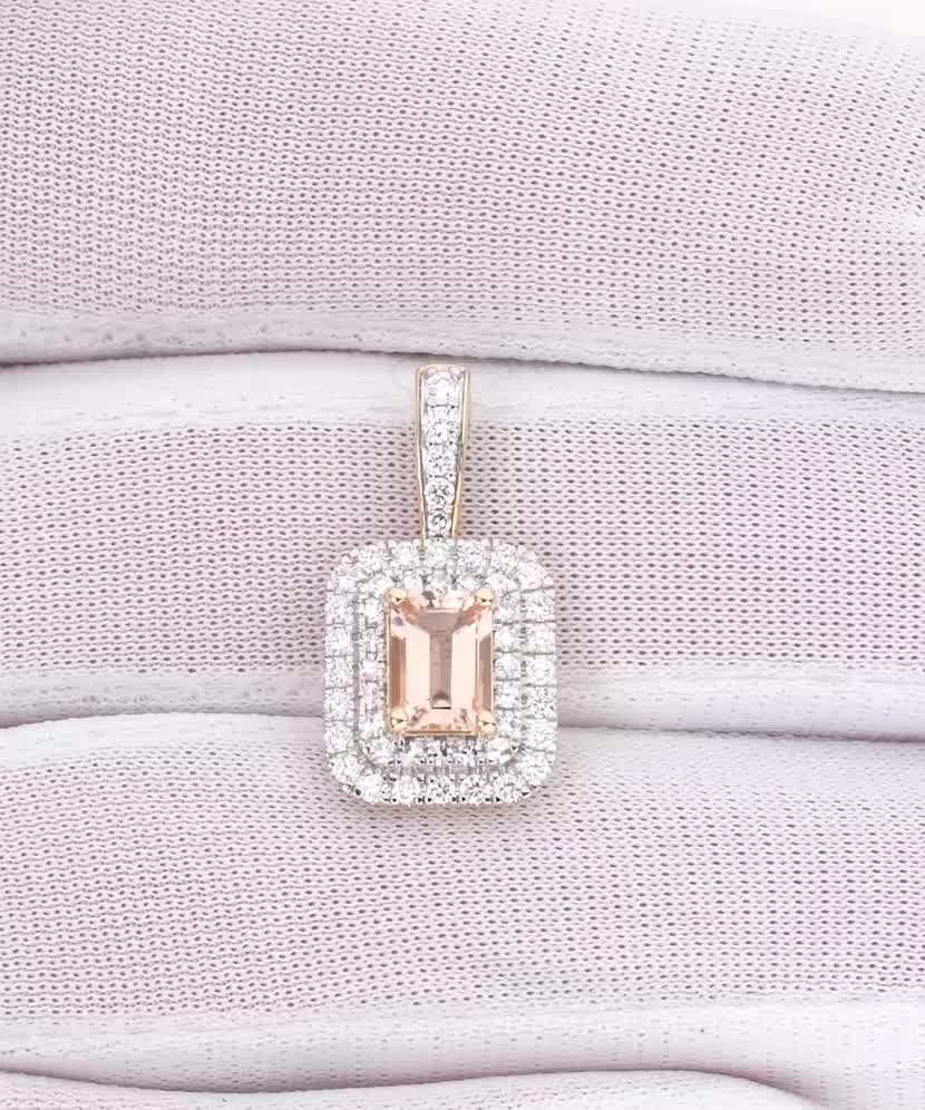 Yellow gold pendant with diamonds and morganites