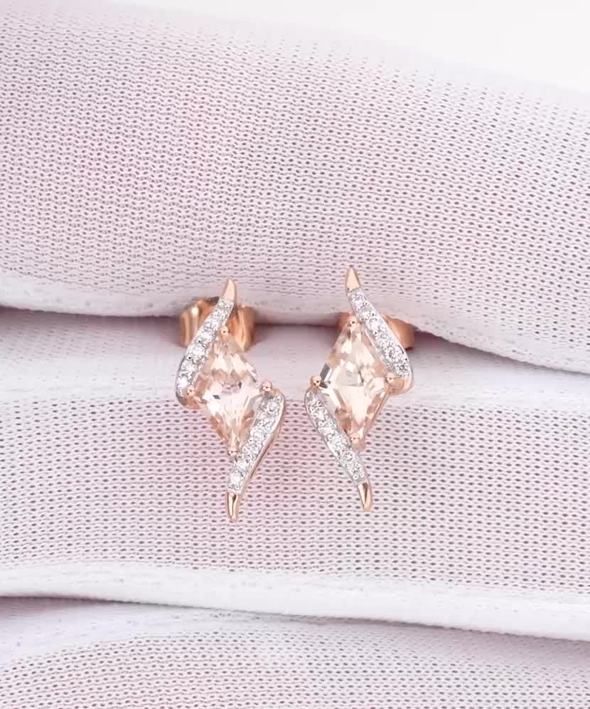 Gold earrings with diamonds and morganites
