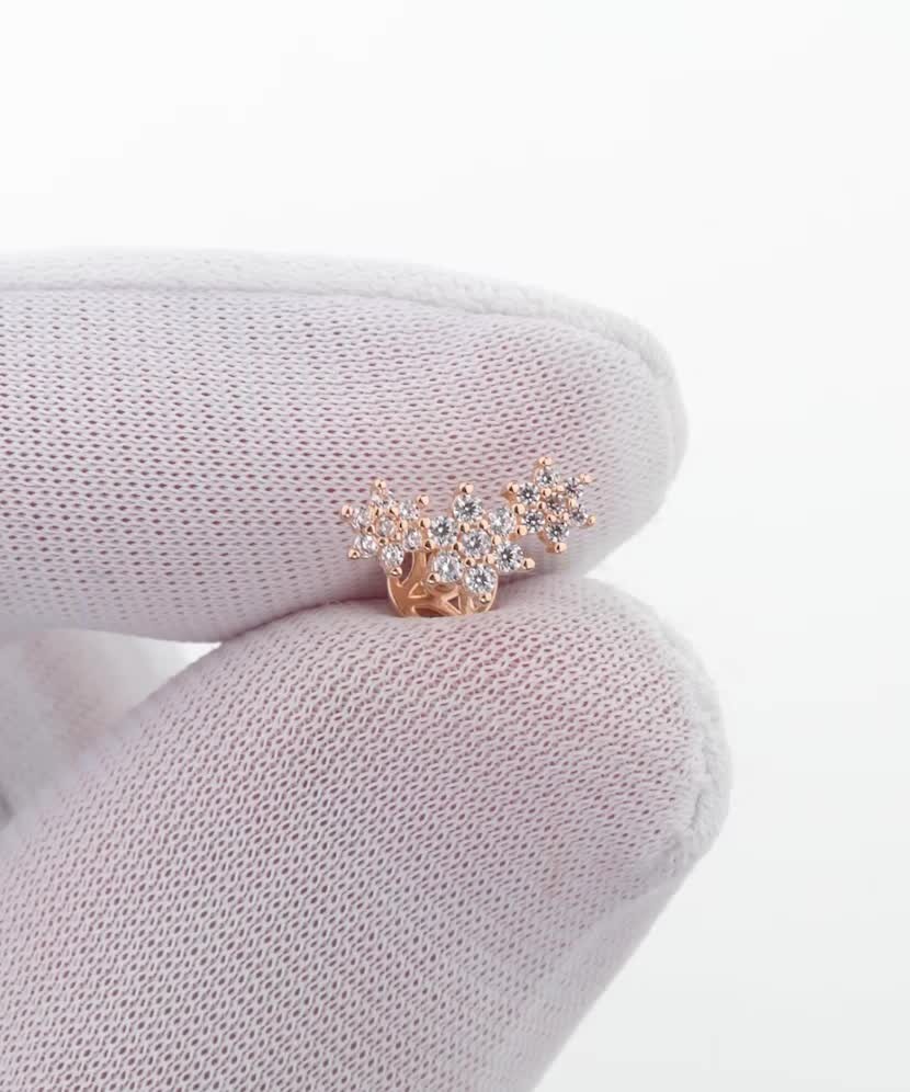 Gold single earring with cubic zirconia