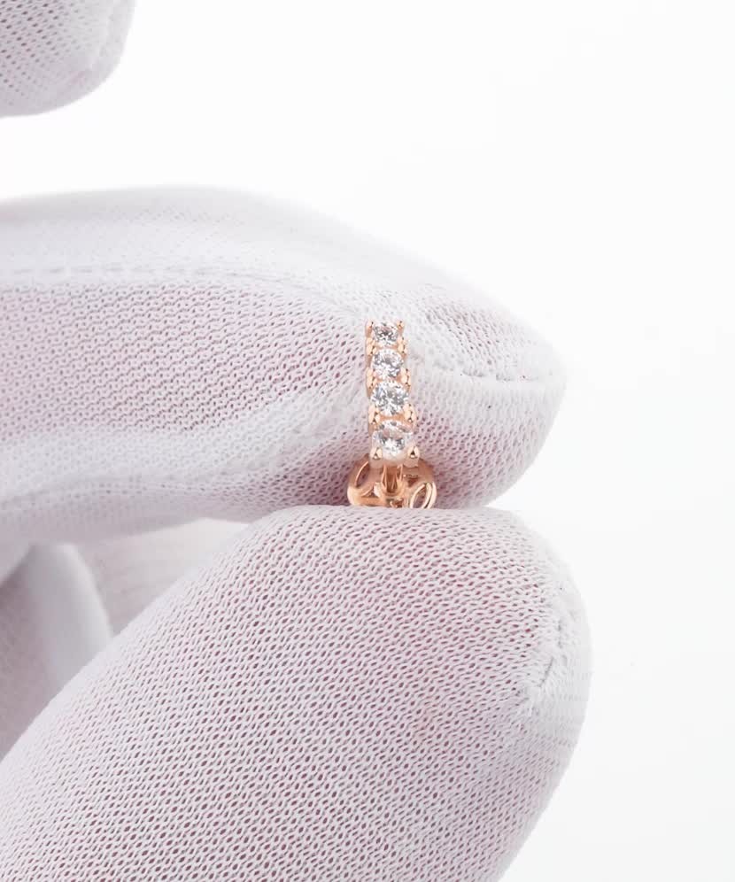 Gold single earring with cubic zirconia