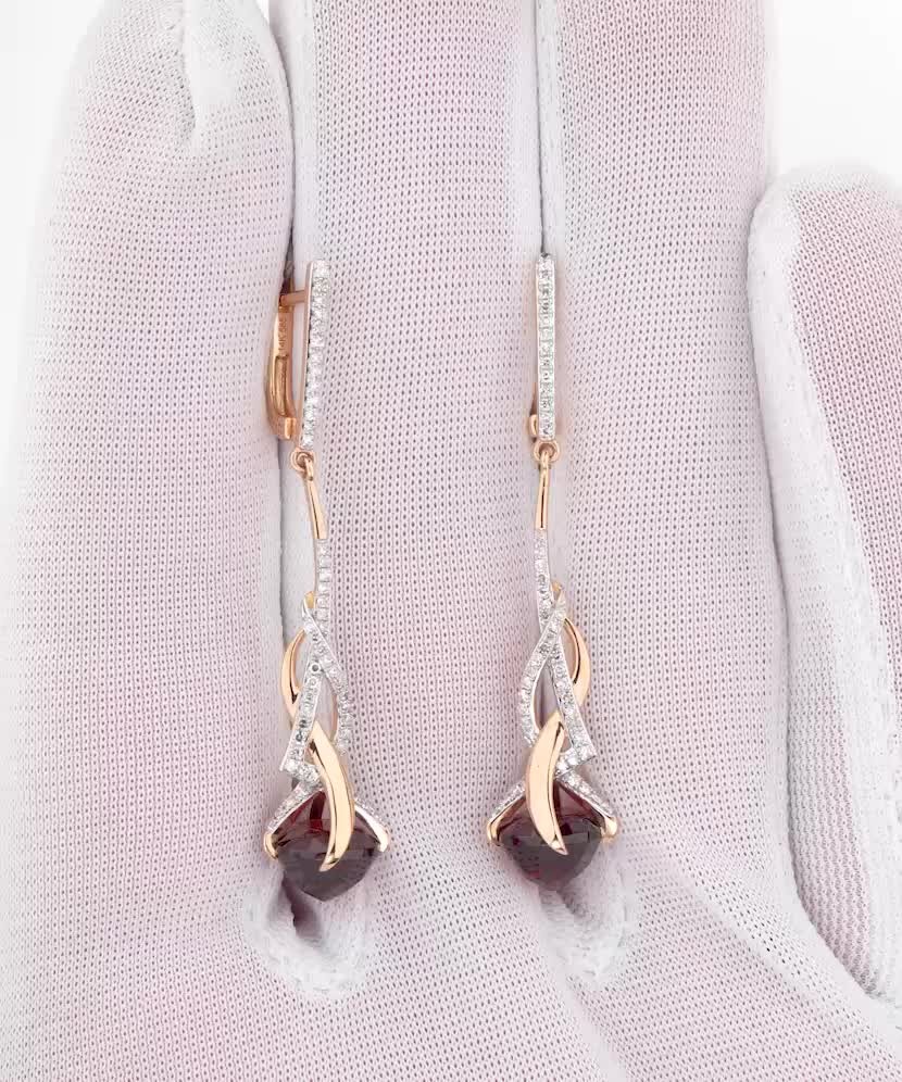 Rose gold earrings with garnets and diamonds