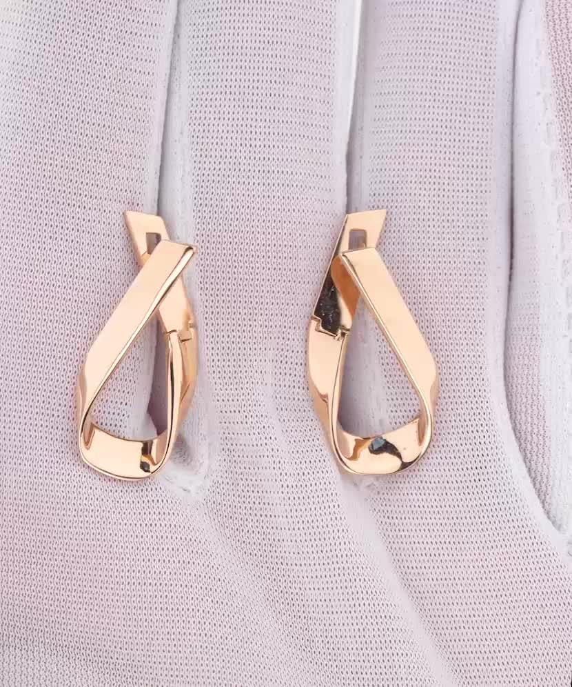 Gold earrings