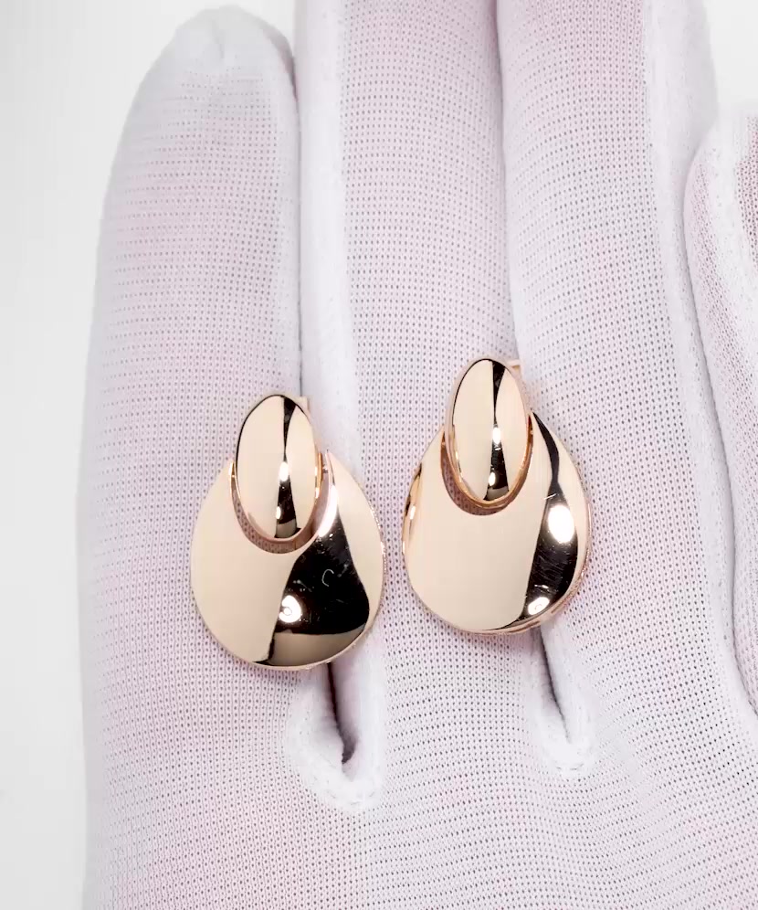 Gold earrings