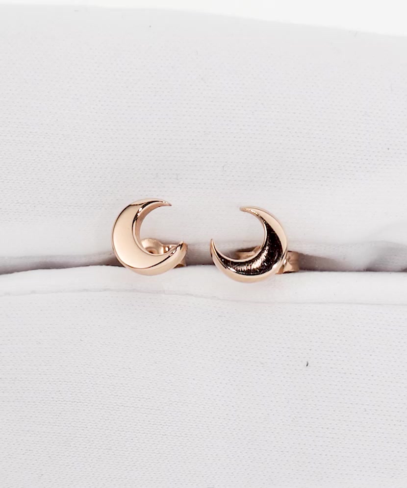 Gold earrings