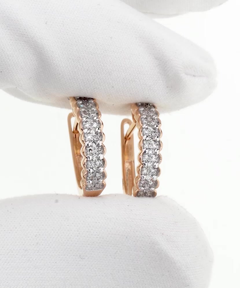 Gold earrings with diamonds