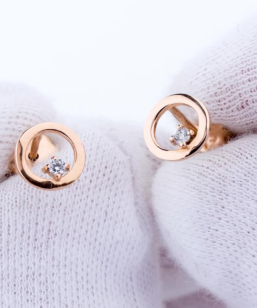 Gold earrings with zircons Gold earrings with zircons