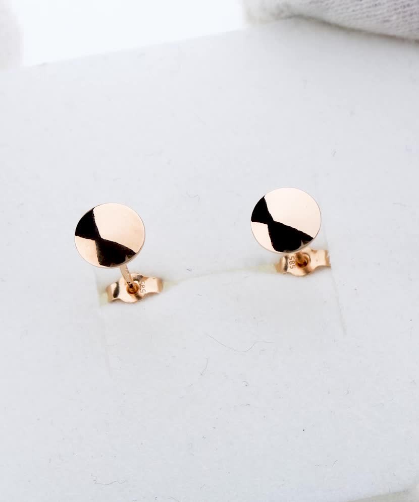 Gold earrings