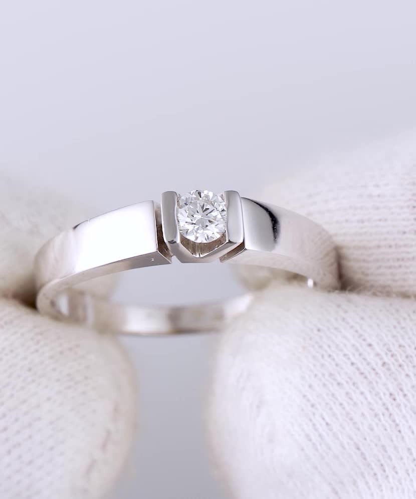 White gold ring with diamond White gold ring with diamond