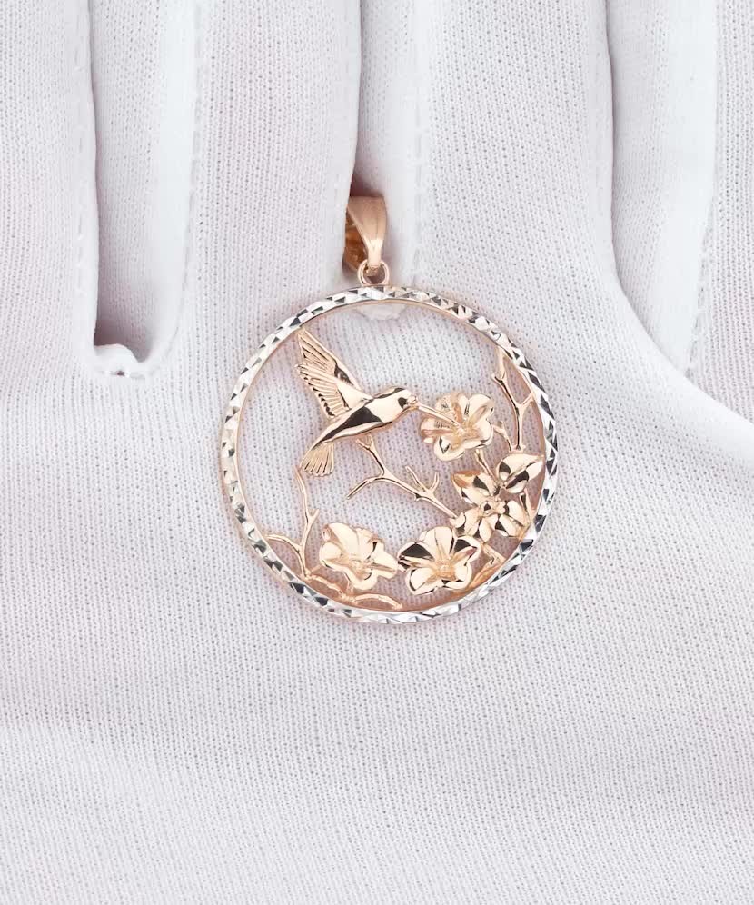 Золотая подвеска "Колибри"