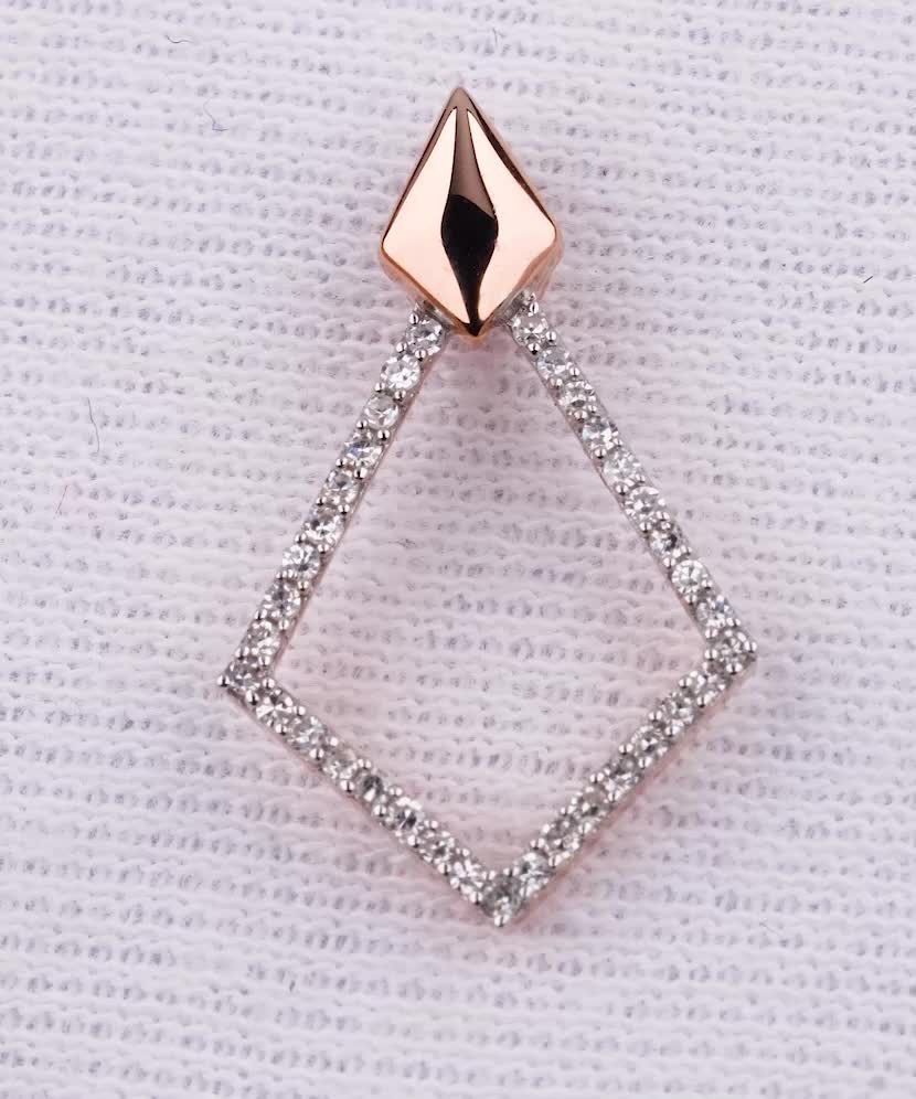 Золотой подвеска с бриллиантами Золотой подвеска с бриллиантами