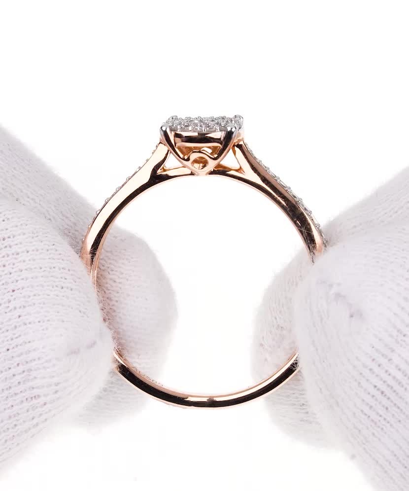 Золотое кольцо с бриллиантами