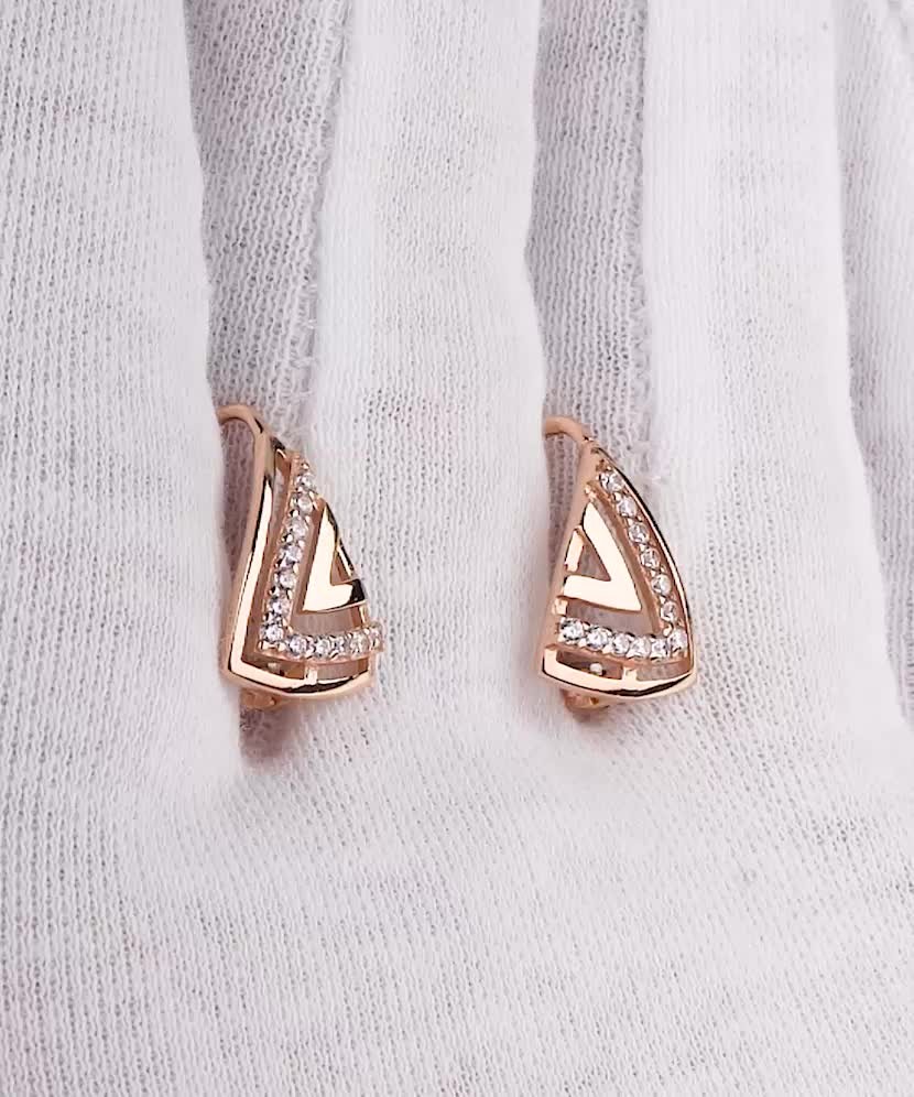 Золотые серьги с цирконами