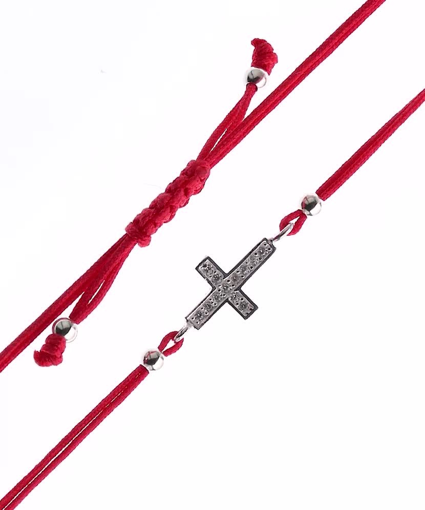 Браслет из красной нити с серебряной подвеской "крест"
