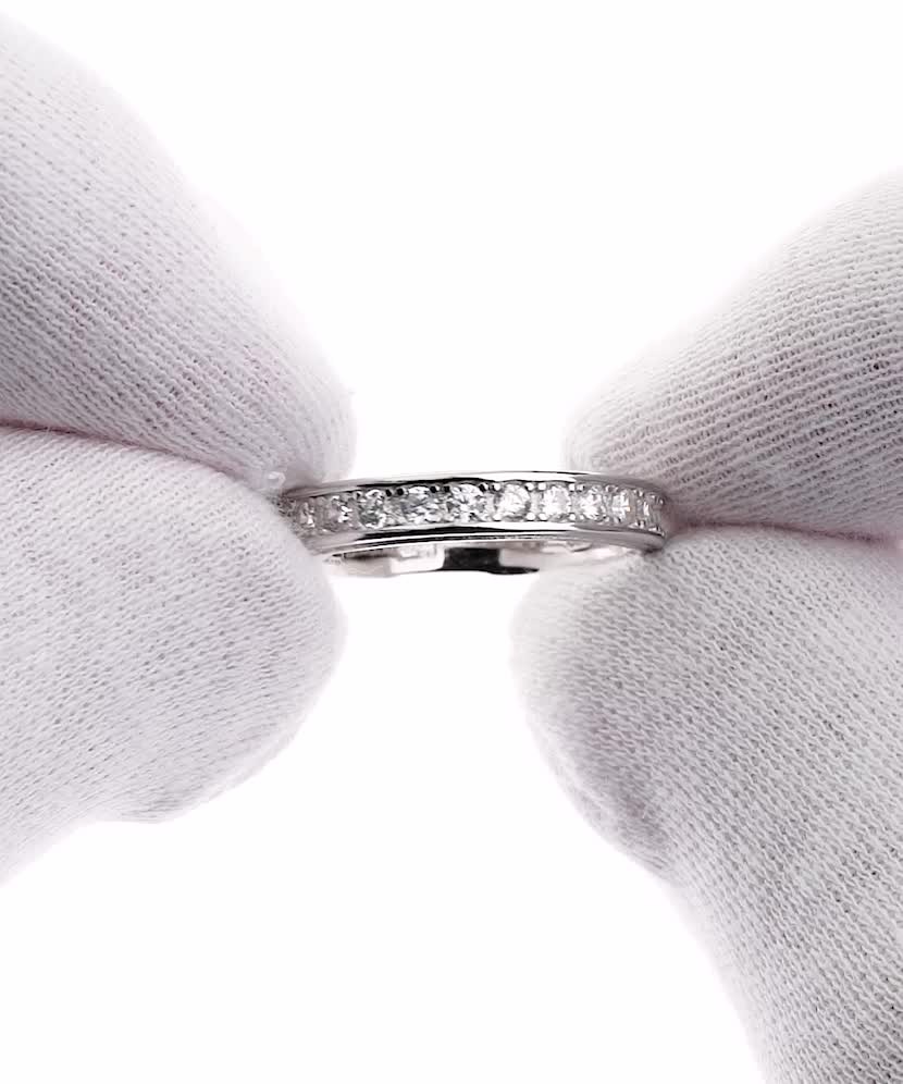 Серебряное кольцо с цирконами