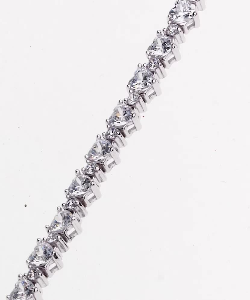 Серебряный браслет с цирконами