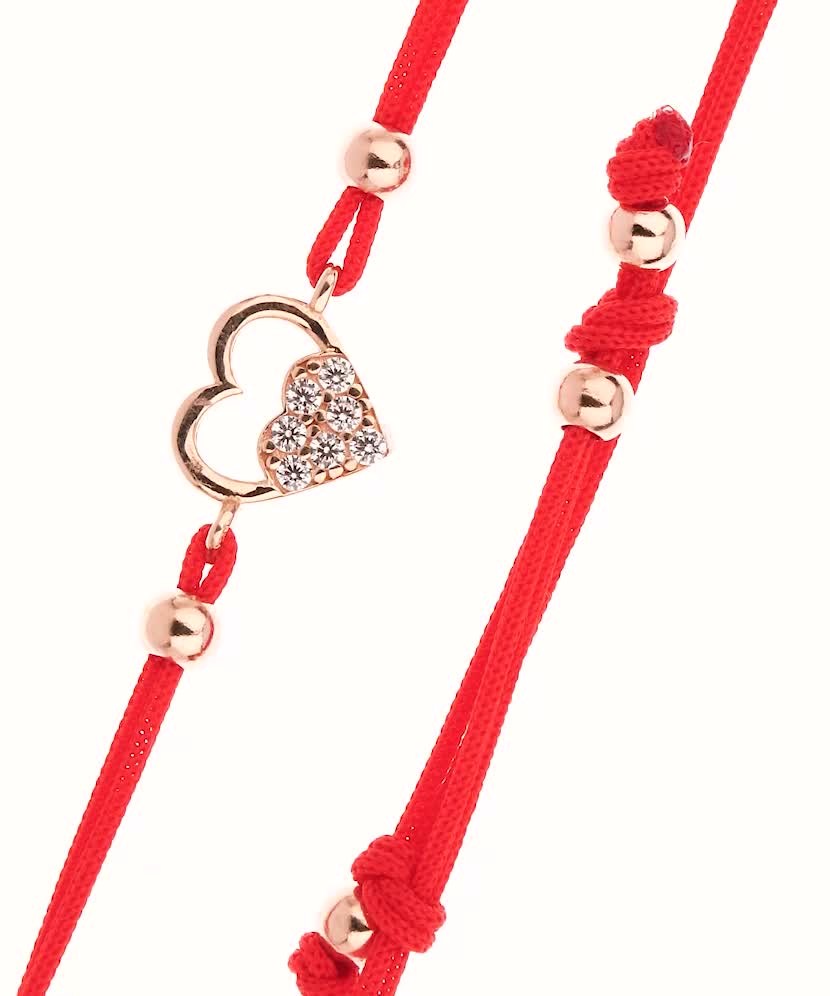 Red string bracelet with gold pendant "Heart"