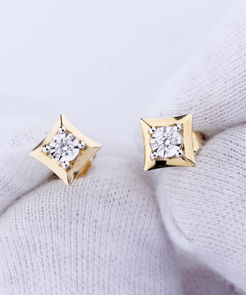 Серьги из желтого золота с бриллиантами