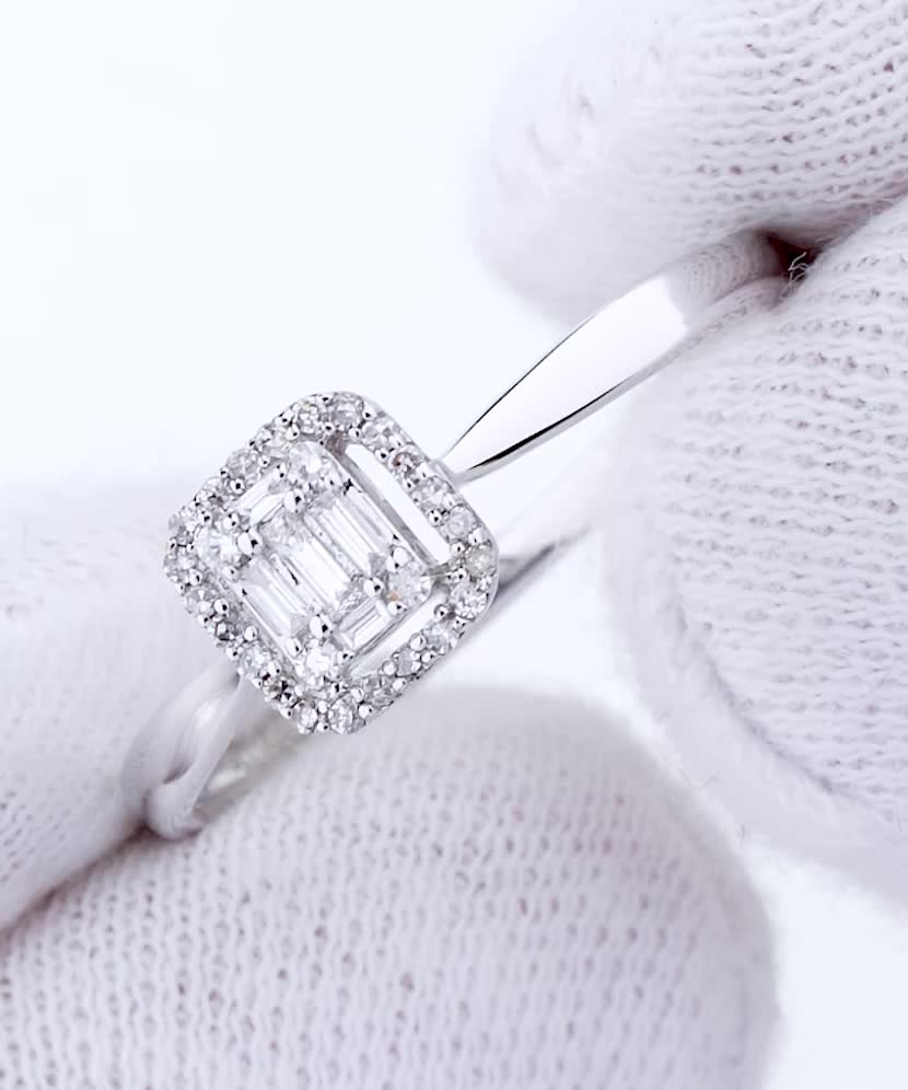 Кольцо из белого золота с бриллиантами