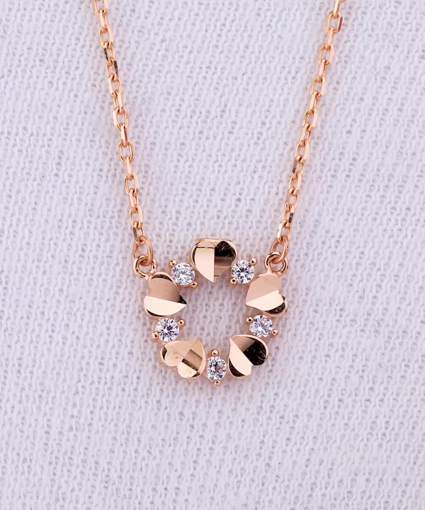 Золотая цепочка с подвеской из циркона Золотая цепочка с подвеской из циркона