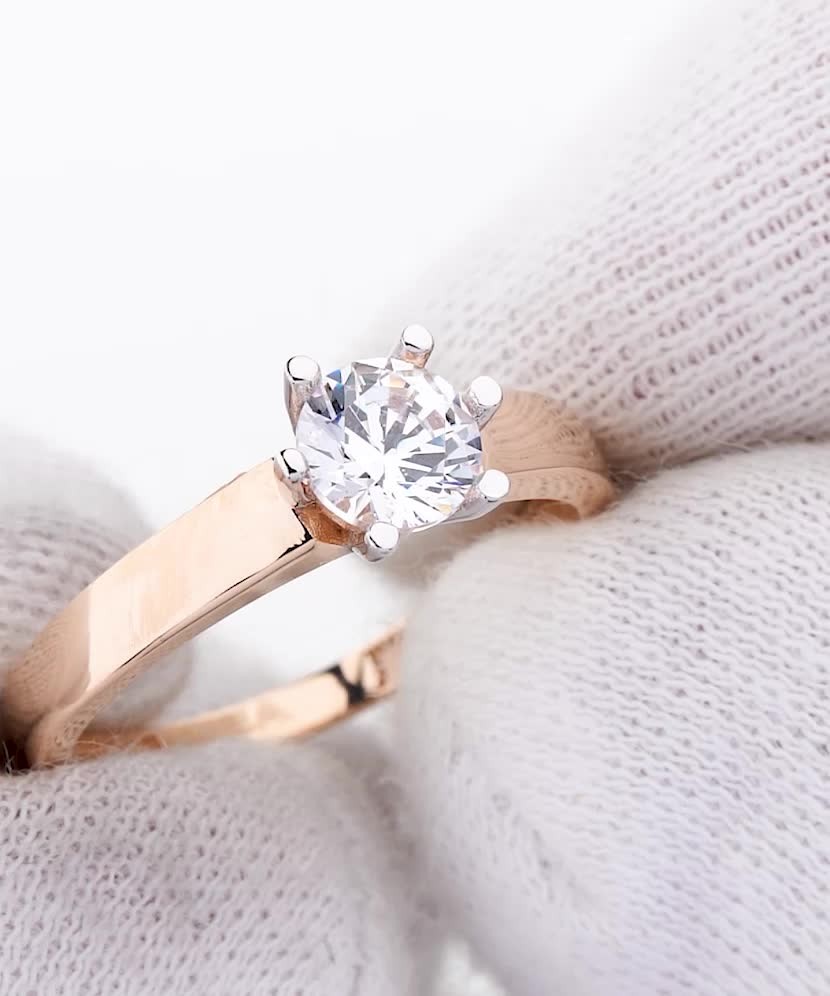 Золотое кольцо с цирконом Золотое кольцо с цирконом