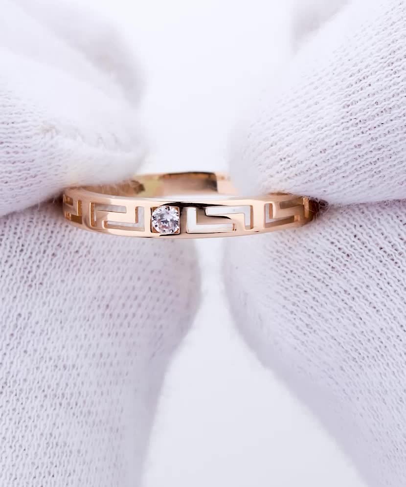 Золотое кольцо с цирконом Золотое кольцо с цирконом