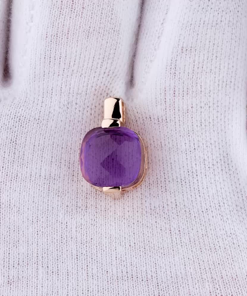 Gold pendant with amethyst