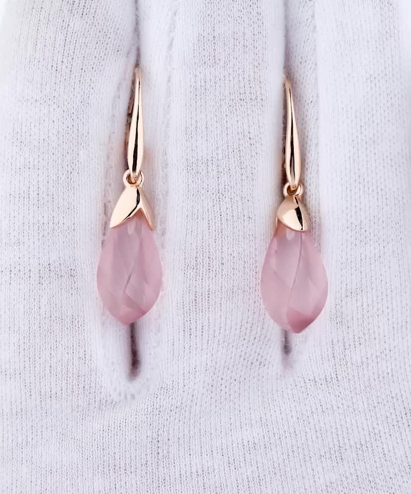 Gold earrings with rose quartz Gold earrings with rose quartz