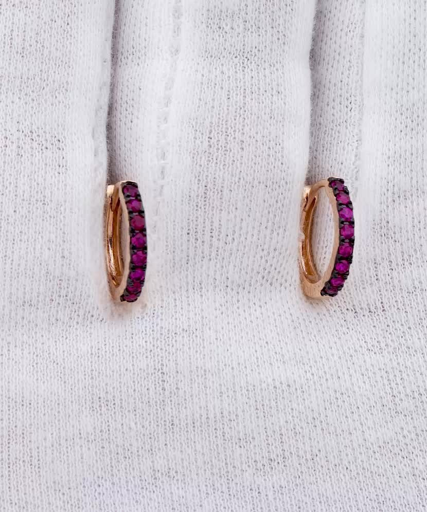 Золотые серьги с рубинами Золотые серьги с рубинами