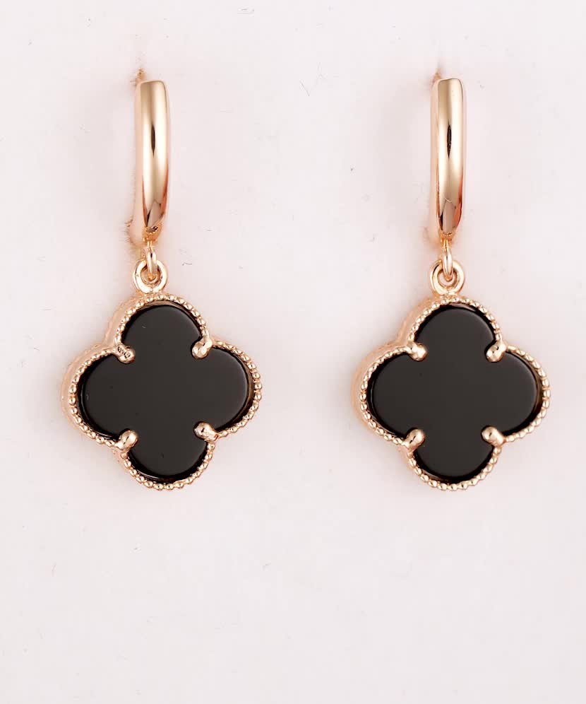 Gold earrings with enamel