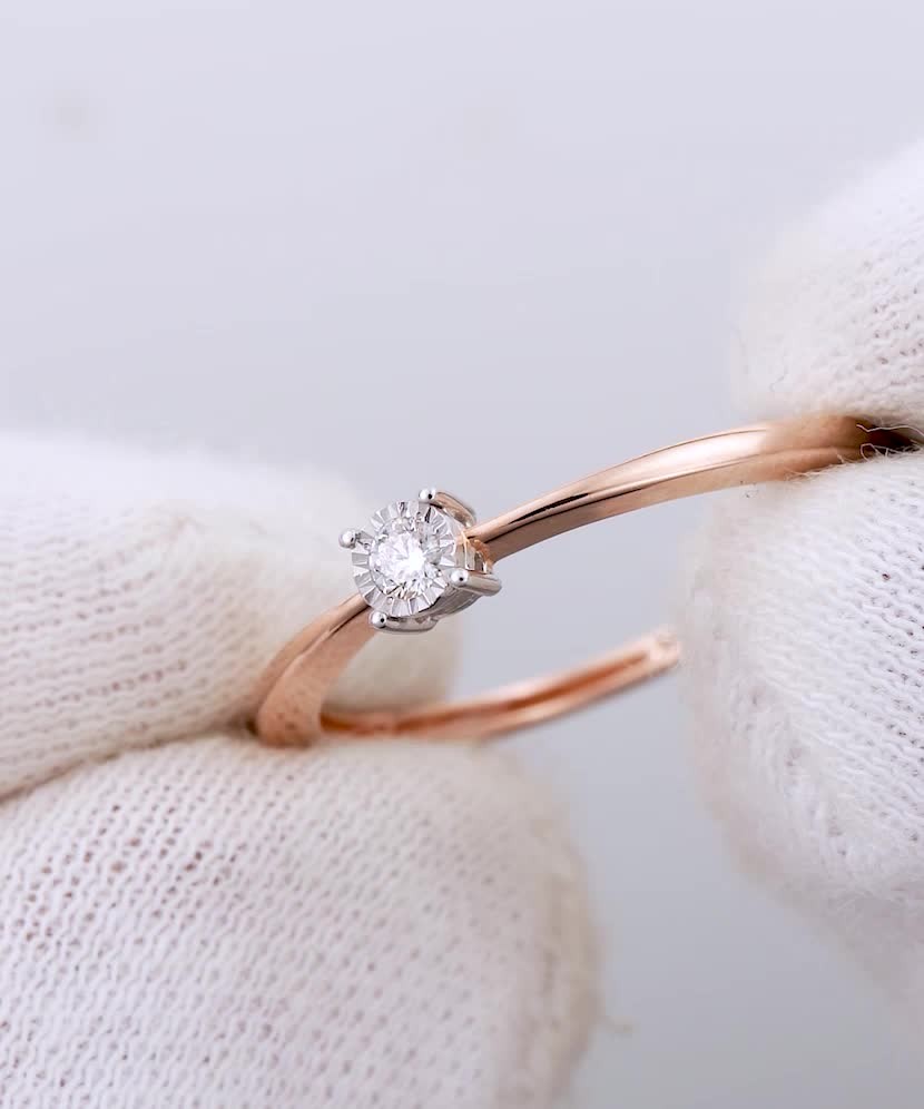 Золотое кольцо с алмазами Золотое кольцо с алмазами