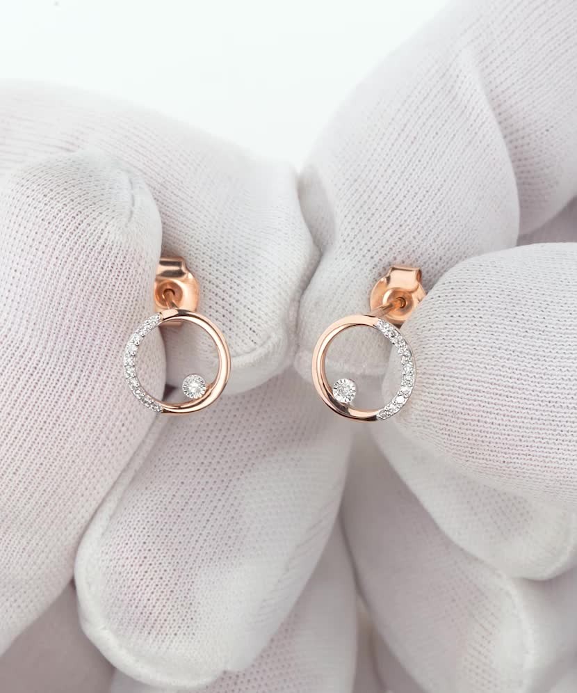 Золотые серьги с алмазами Золотые серьги с алмазами