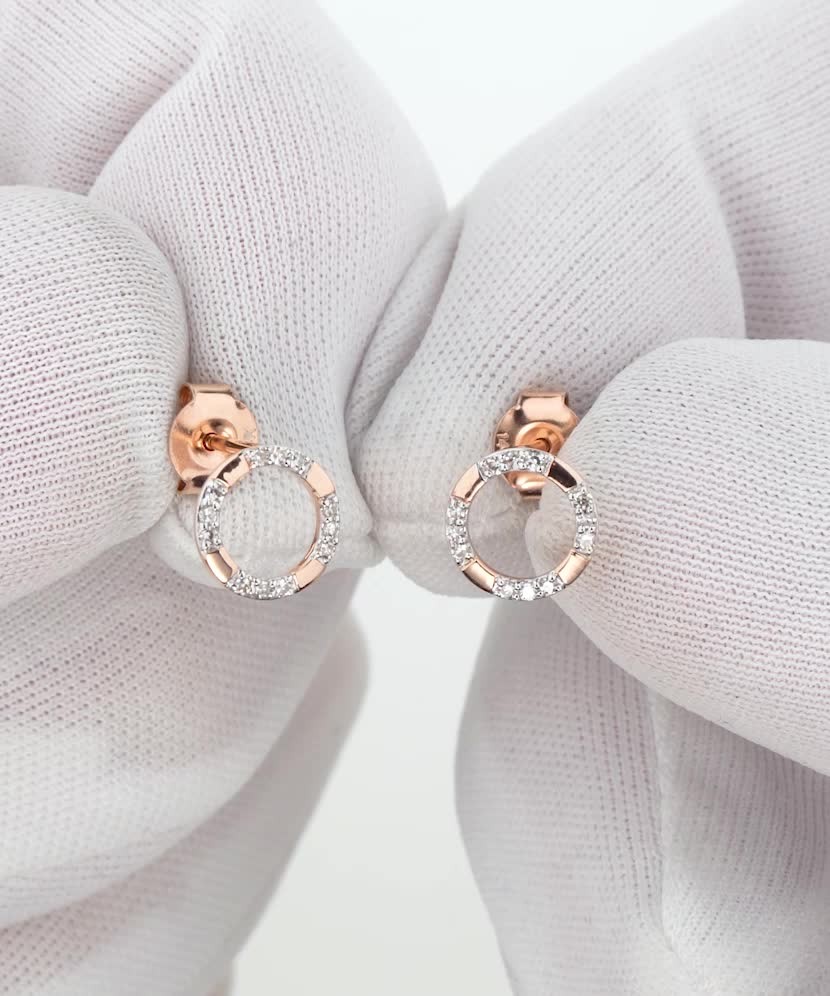 Золотые серьги с алмазами Золотые серьги с алмазами